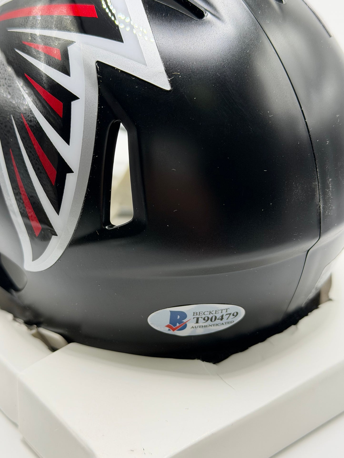 Michael Vick Signed Mini Riddell Helmet (Speed) Beckett COA
