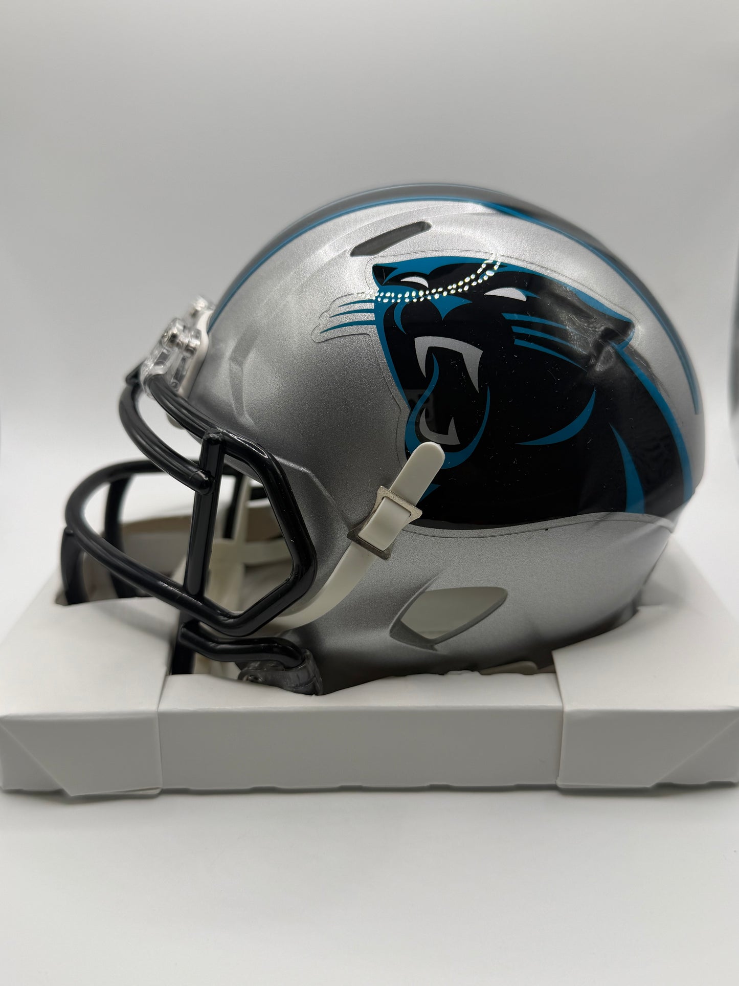 DJ Moore Signed Mini Riddell Helmet (Speed) Beckett COA